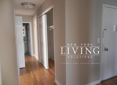 310 Greenwich St - Photo 4 of 6