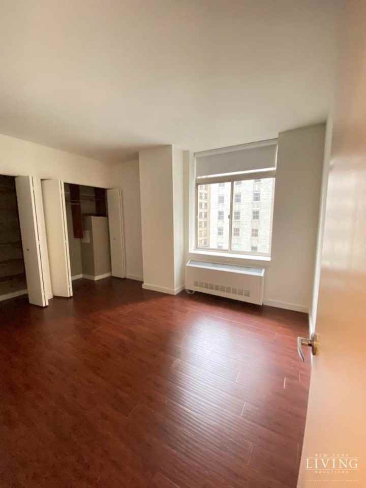 100 John St - Photo 6 of 6
