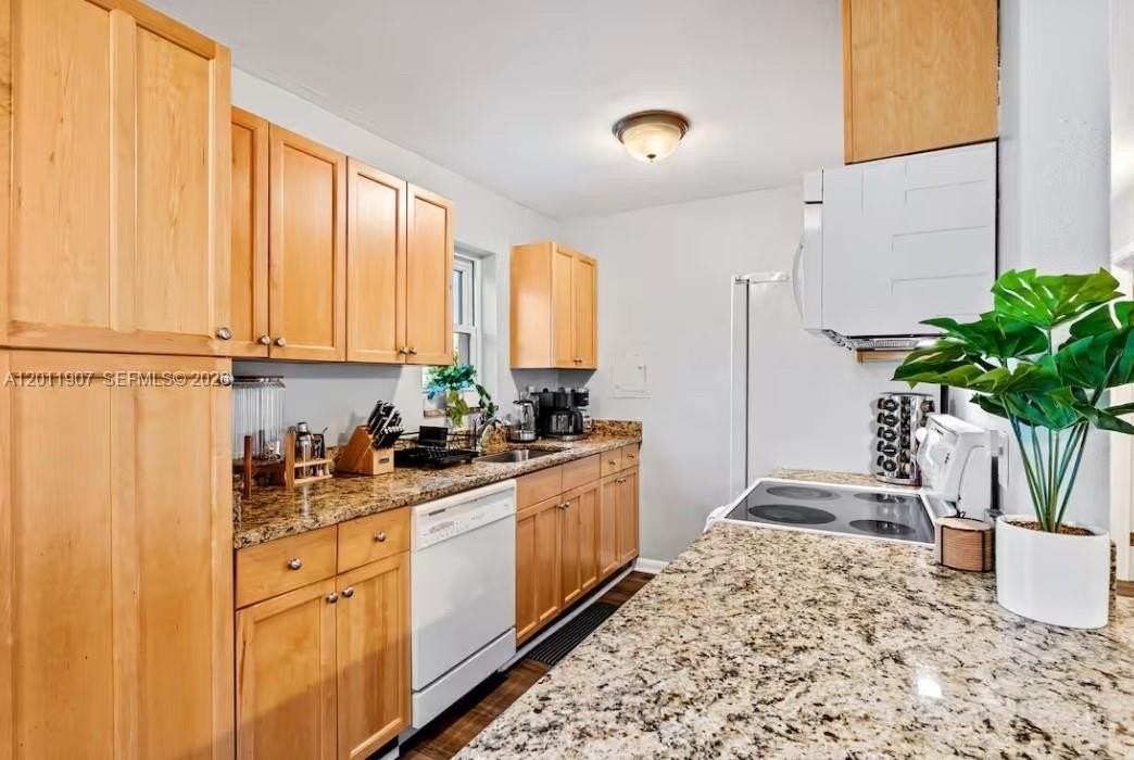 2117 Longwood Rd #NA - Photo 4 of 20