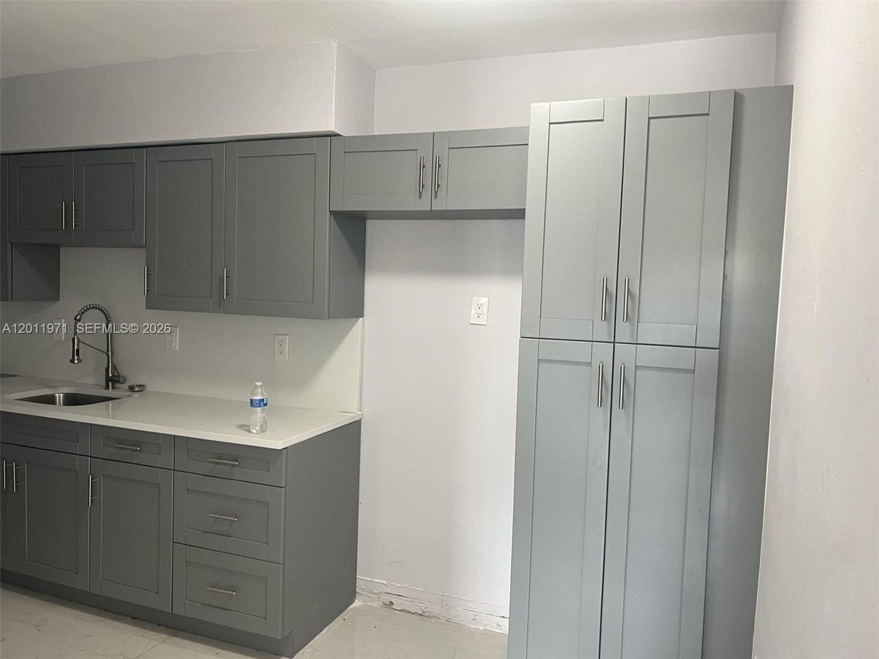1067 Nw 24th St #1067 - Photo 4 of 5