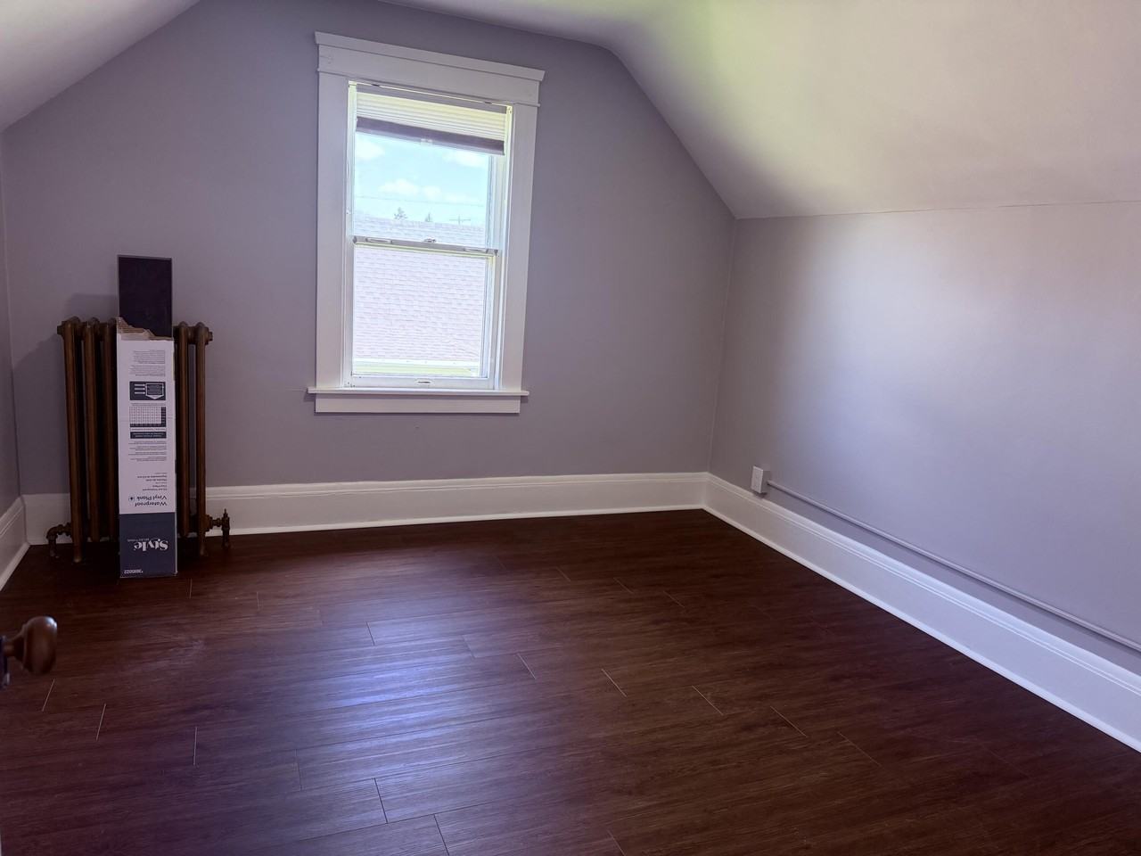 1527 Hayes Ave #4 - Photo 7 of 16