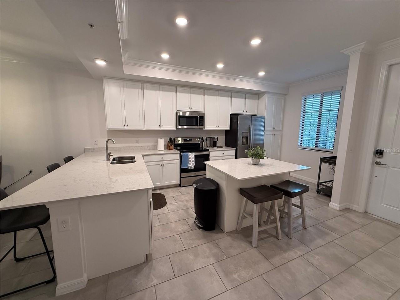 17810 Gawthrop Dr #305 - Photo 6 of 50