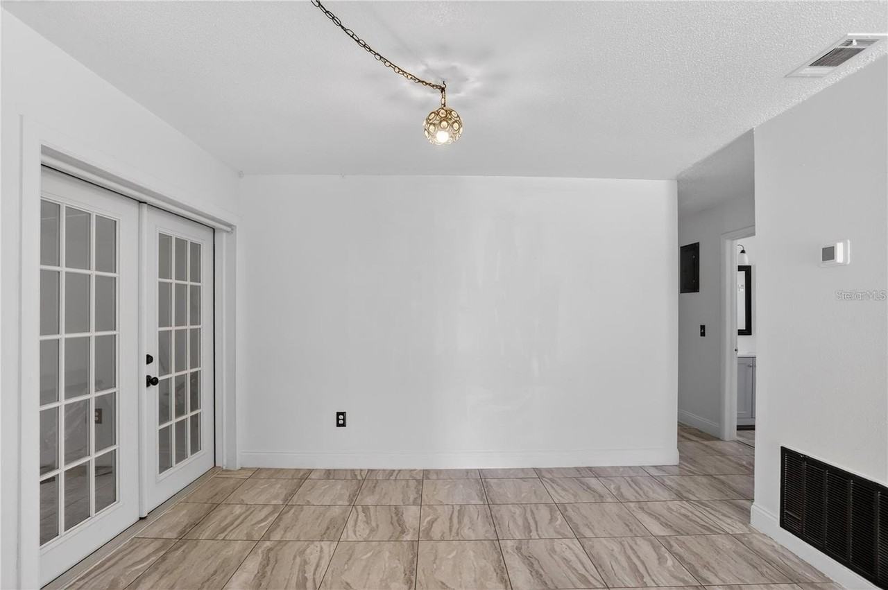 8071 Rhea Cir #B - Photo 4 of 23