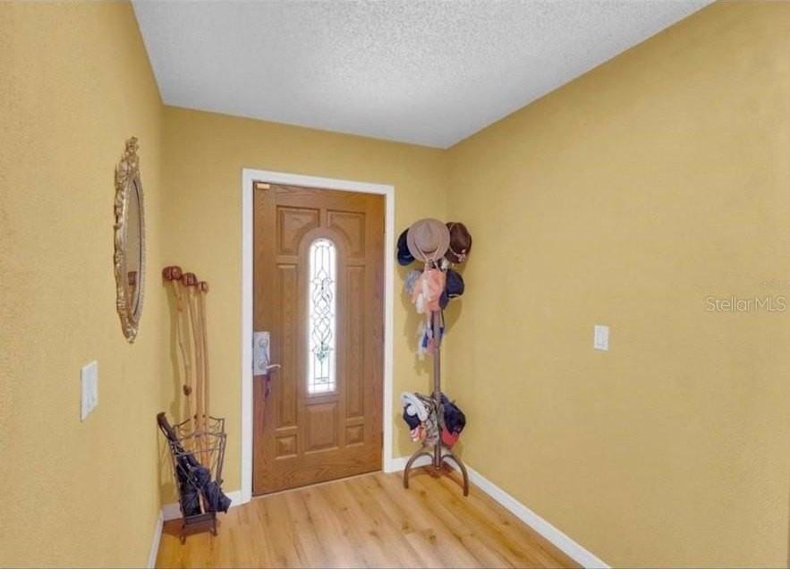 6792 Tamarind Cir - Photo 4 of 5