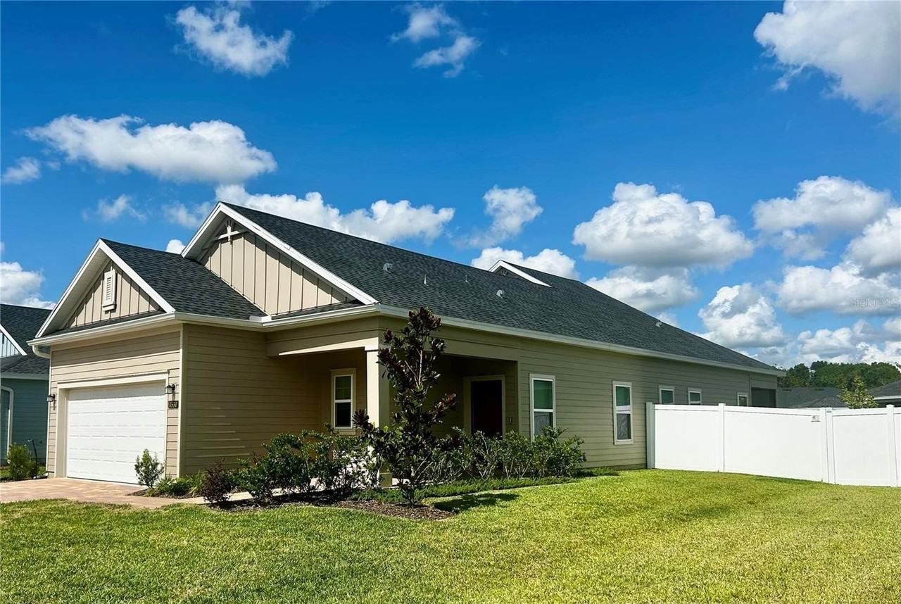 4530 Nw 14th Loop - Photo 3 of 40