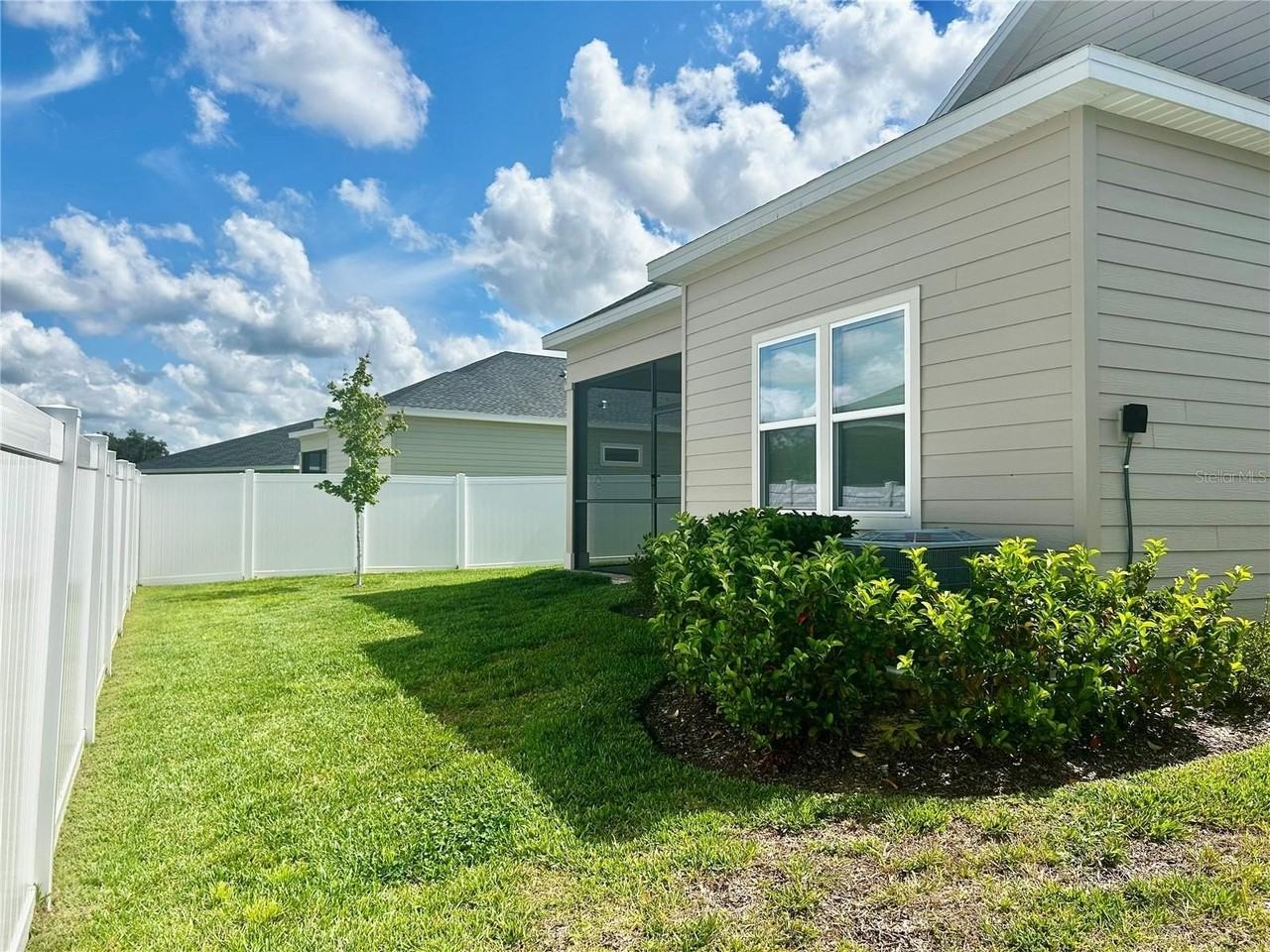4530 Nw 14th Loop - Photo 5 of 40
