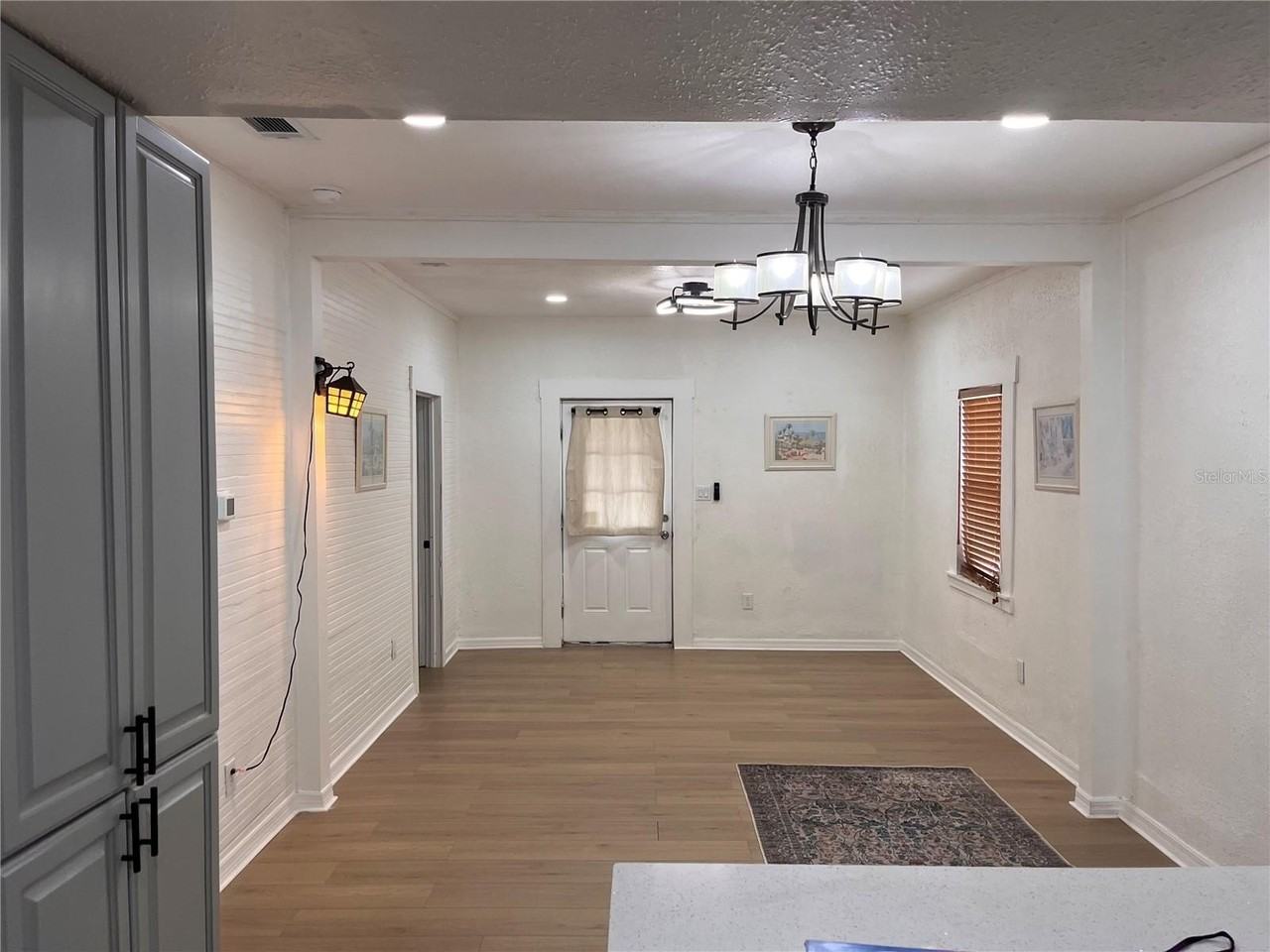 2506 E 12th Ave - Photo 3 of 19