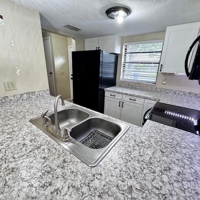 10128 Lake Oak Cir - Photo 5 of 21