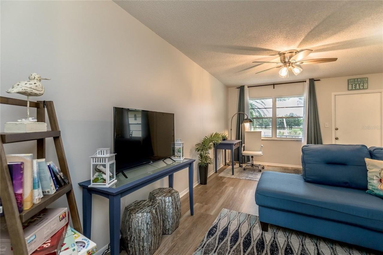 5 Vista Palm Ln #203 - Photo 4 of 28
