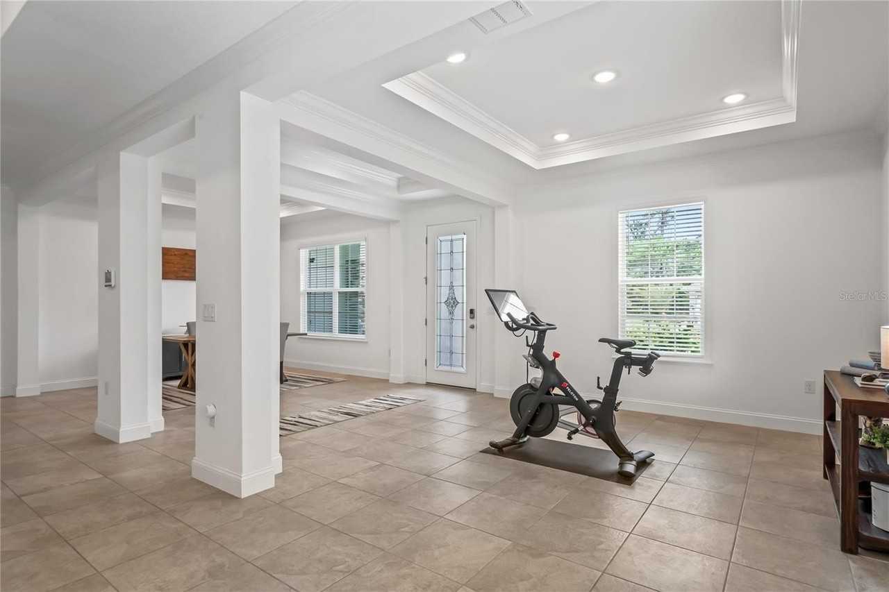 92 Grass St - Photo 6 of 50