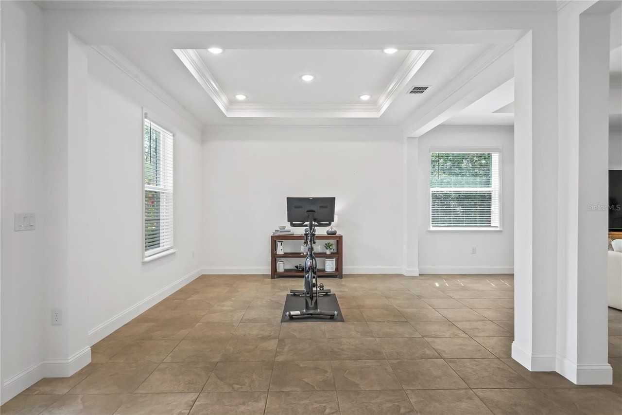 92 Grass St - Photo 7 of 50