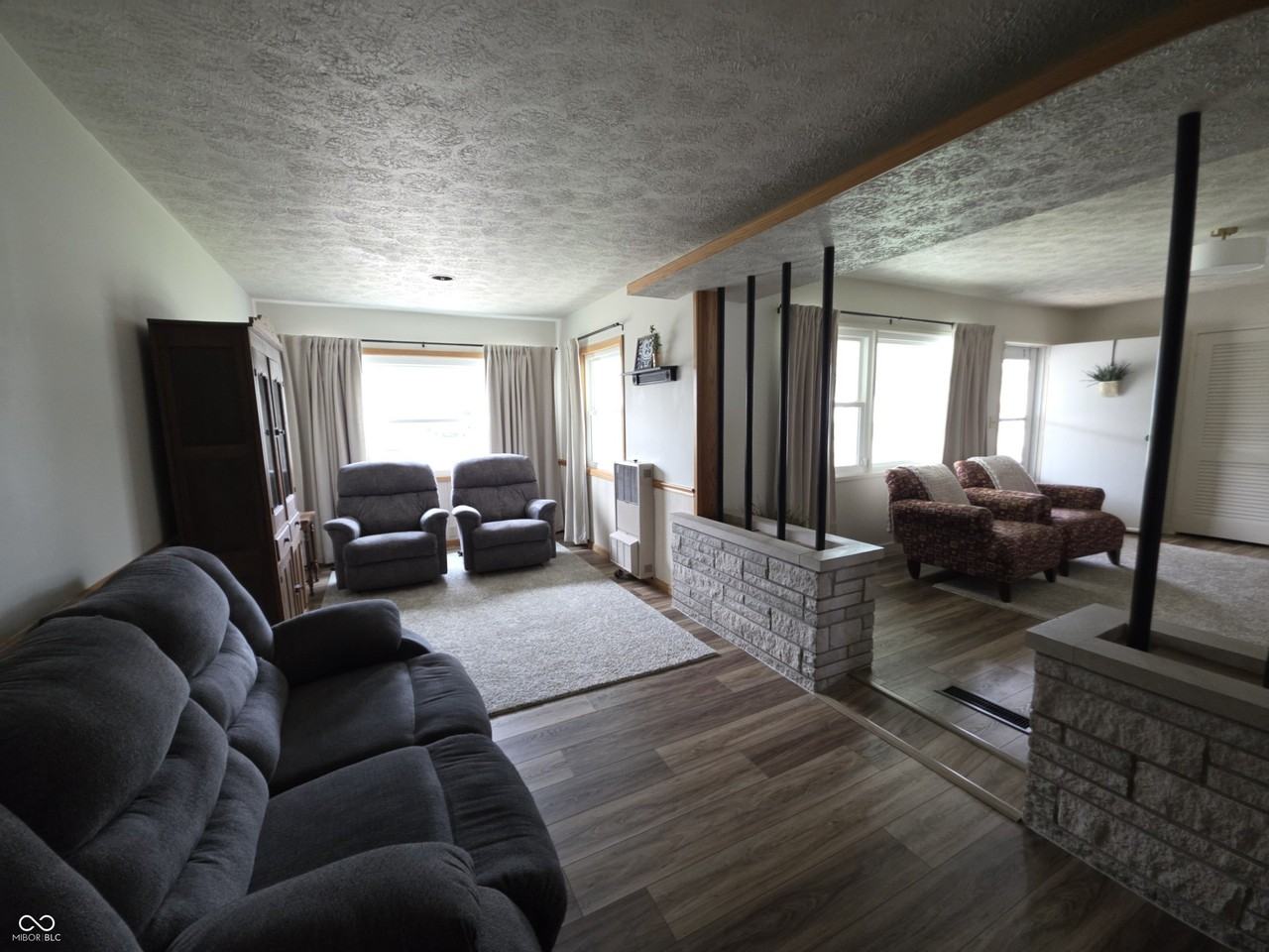 806 Harney Dr - Photo 6 of 20