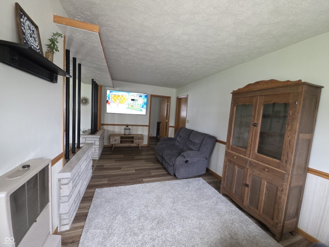 806 Harney Dr - Photo 7 of 20