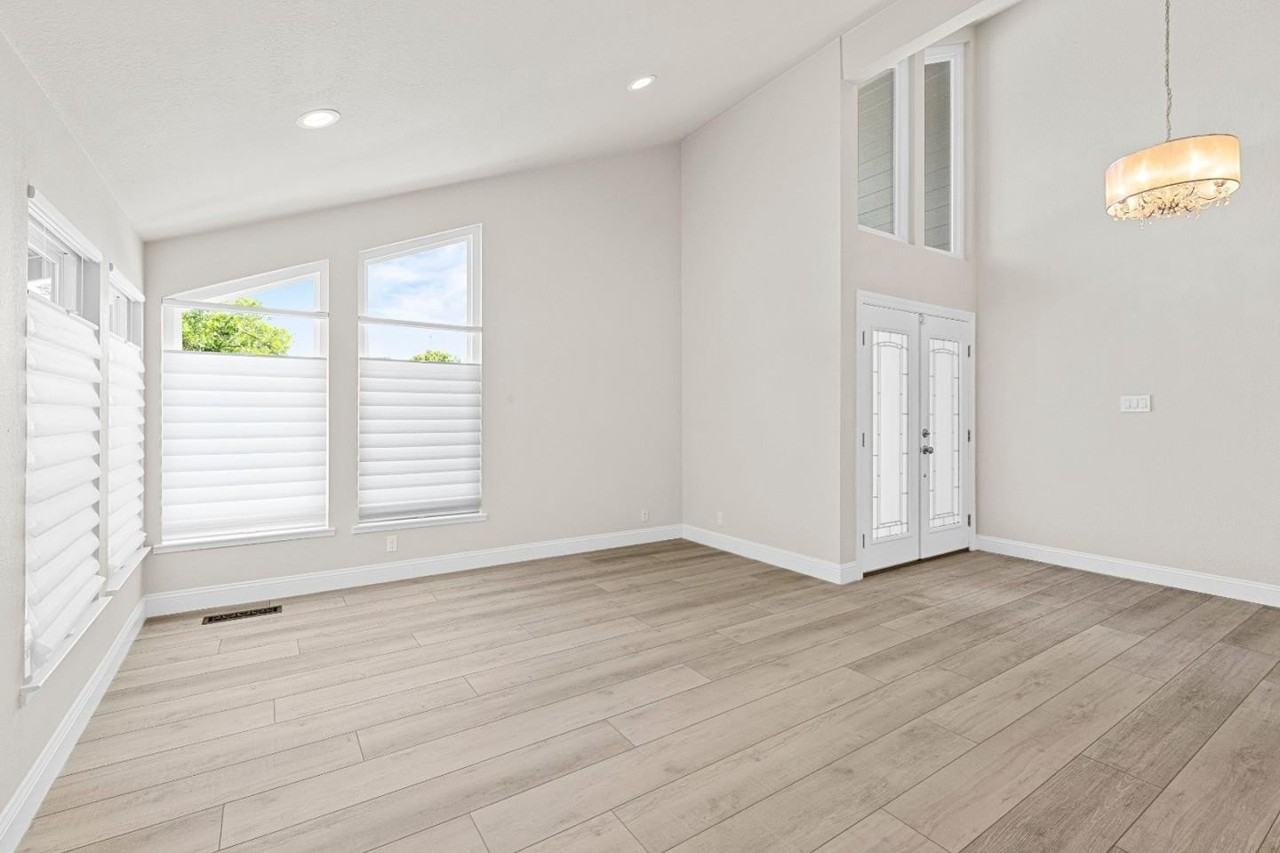 17267 James Lex Ln - Photo 4 of 16
