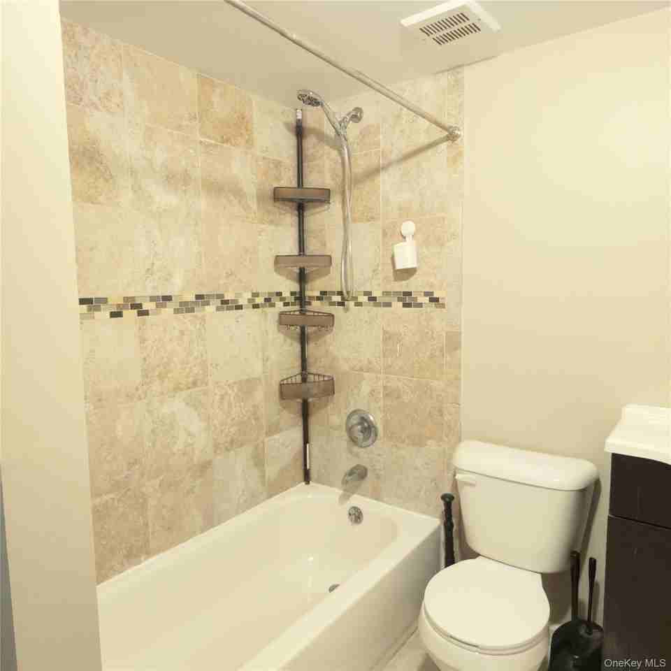 40 Market St - Photo 4 of 8