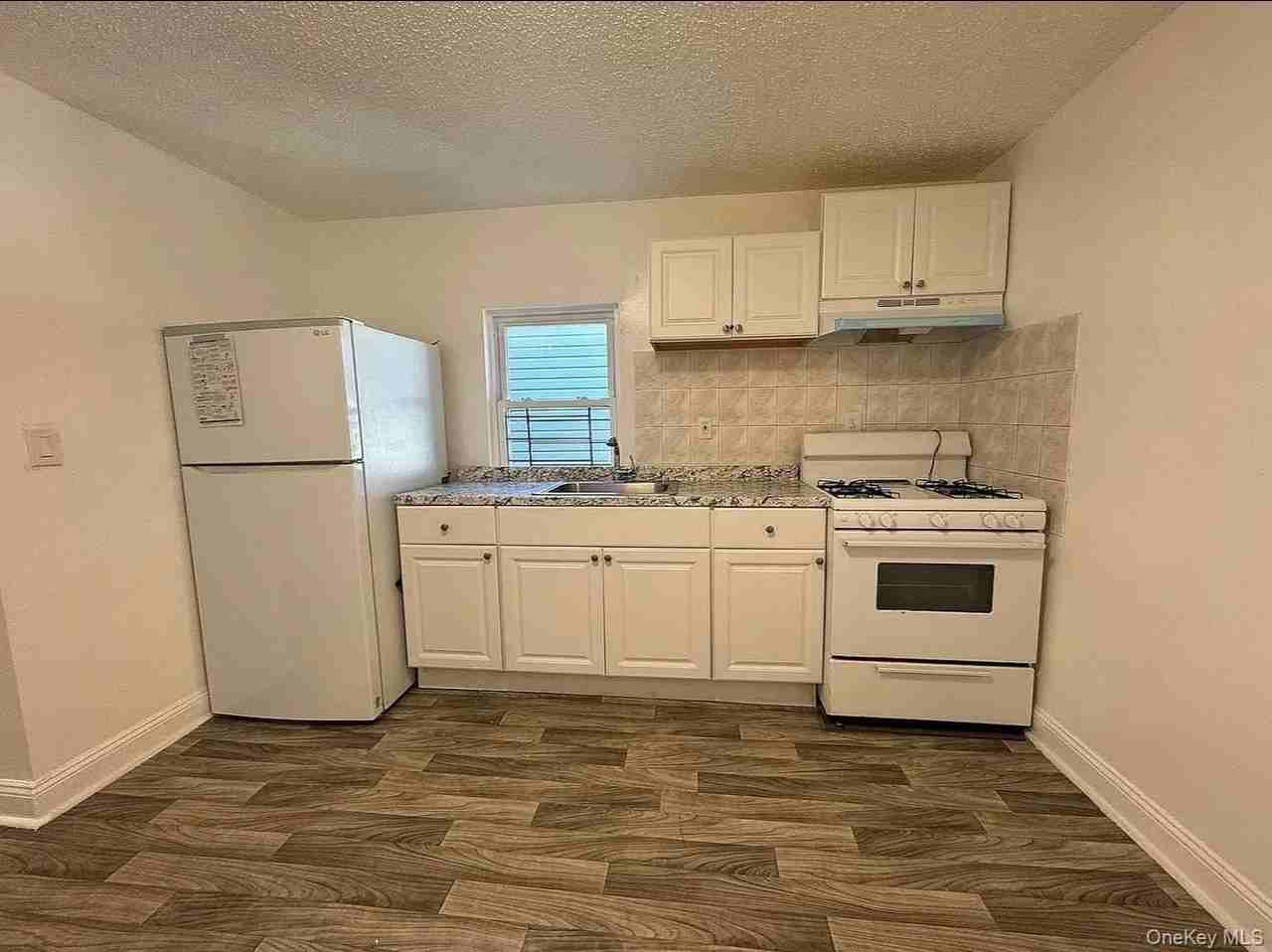 513 Chestnut St - Photo 2 of 7