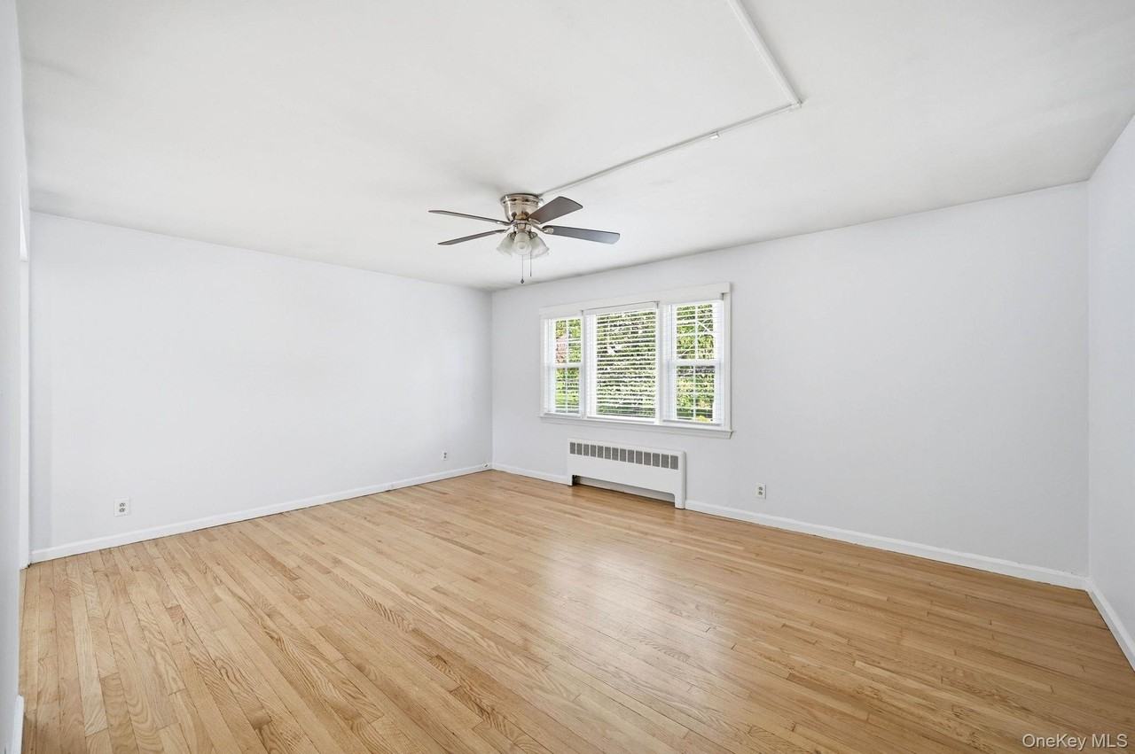 85 Bennett Ave #2 - Photo 4 of 31