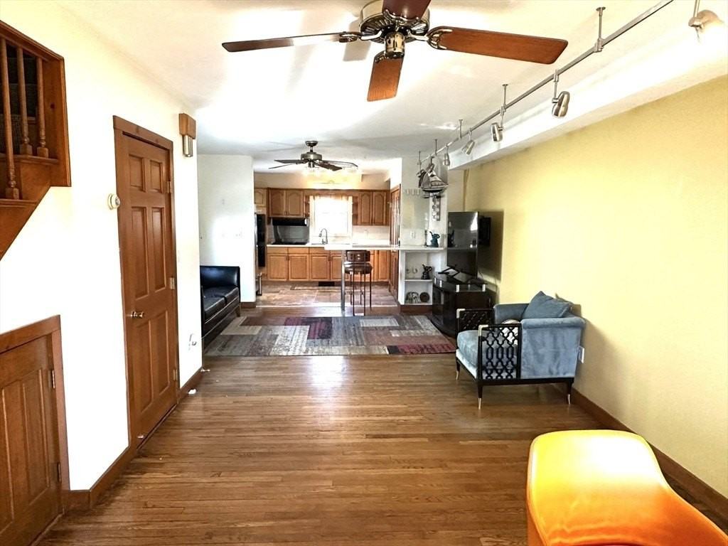 90 Belknap St - Photo 2 of 18