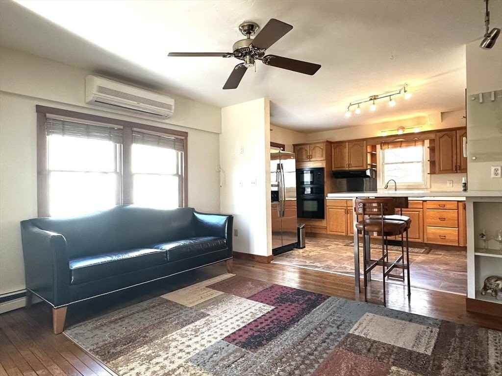 90 Belknap St - Photo 3 of 18