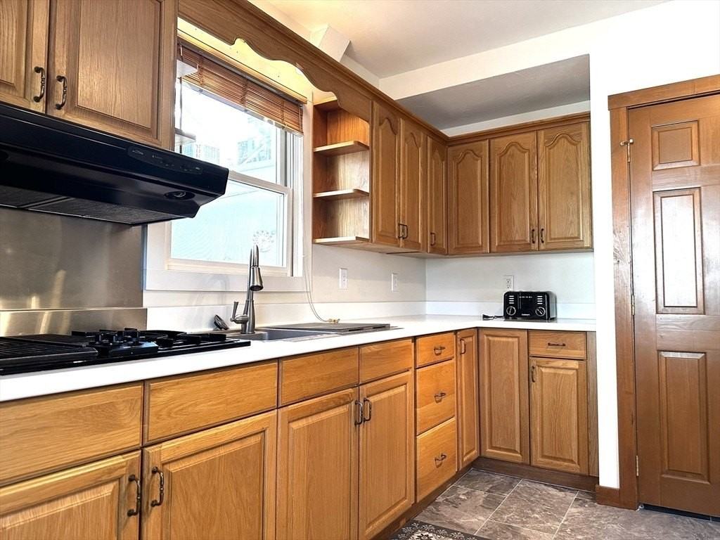 90 Belknap St - Photo 7 of 18