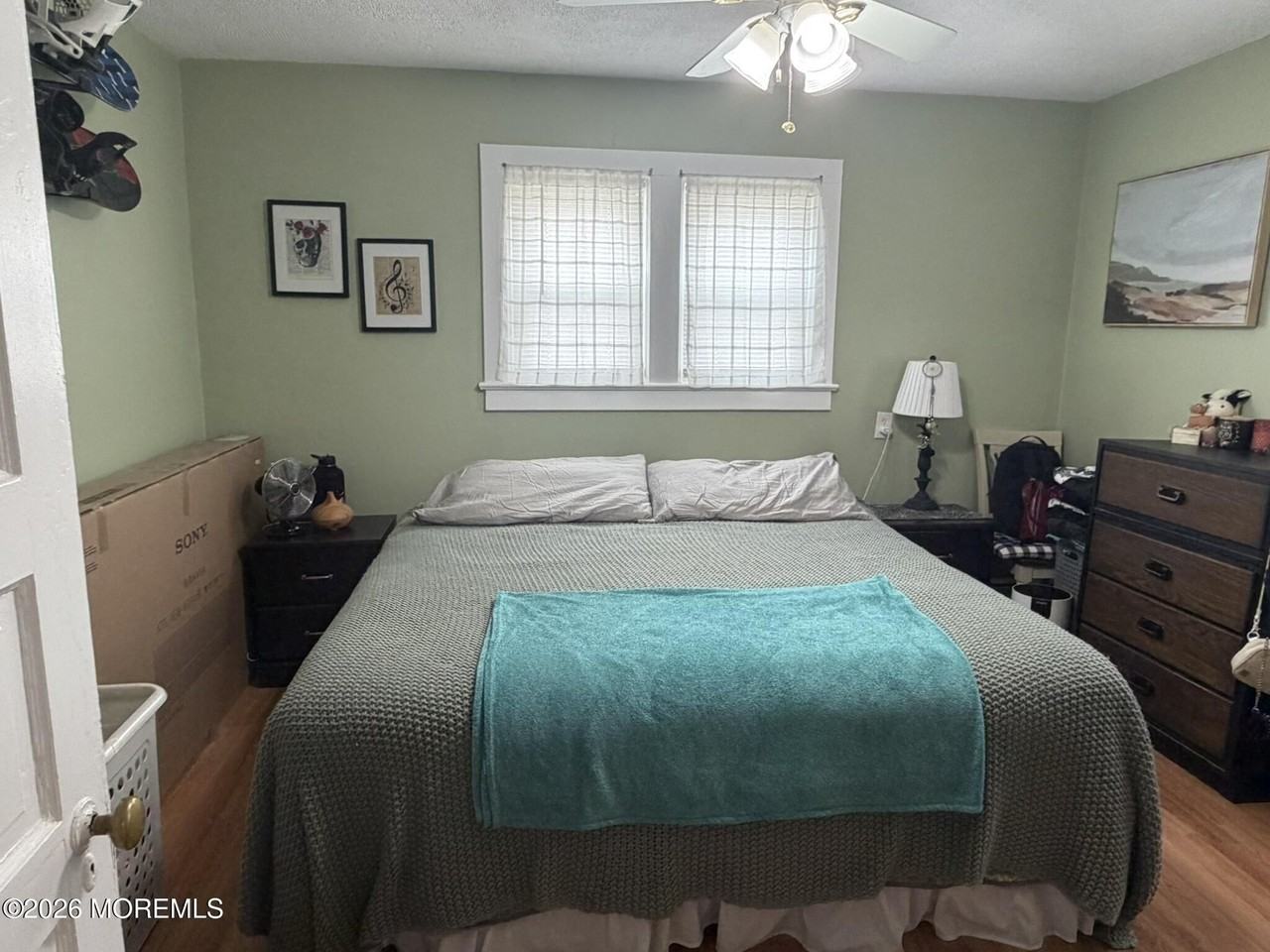 53 Steiner Ave - Photo 4 of 10