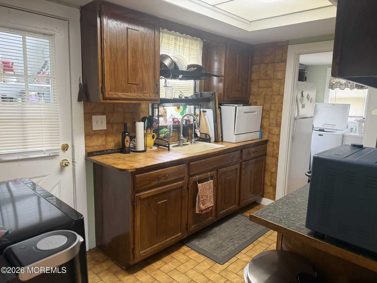 53 Steiner Ave - Photo 7 of 10