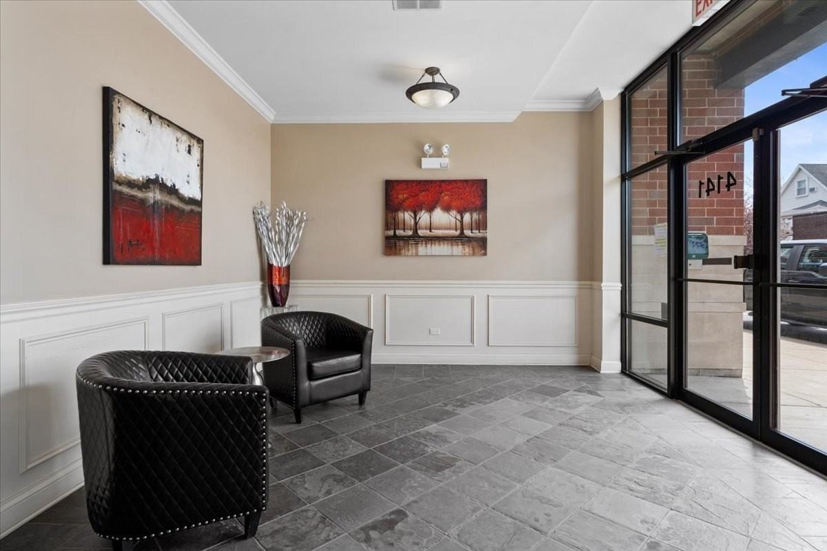 4141 N Kedzie Ave #306 - Photo 2 of 20