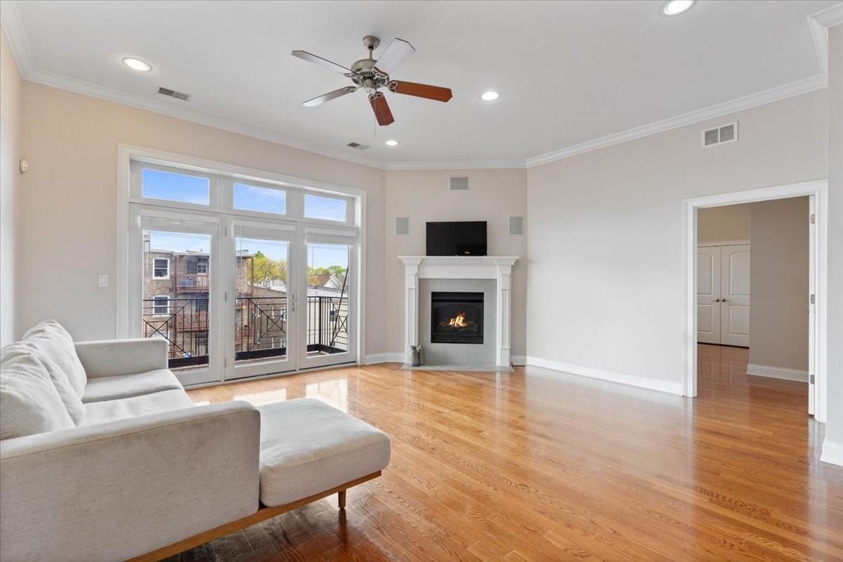 4141 N Kedzie Ave #306 - Photo 6 of 20