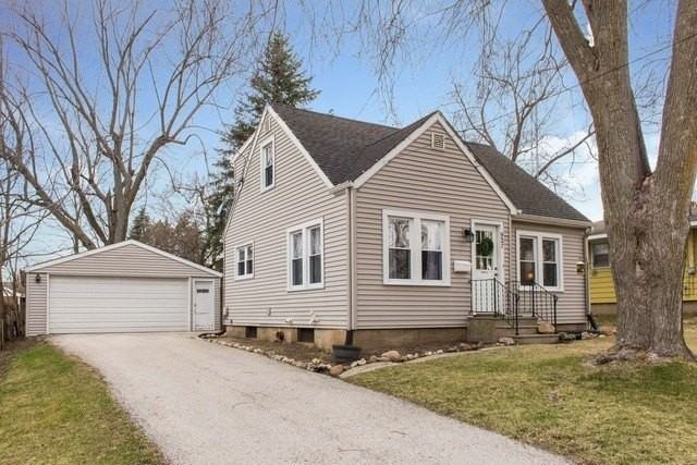 927 Townsend St - Photo 2 of 18