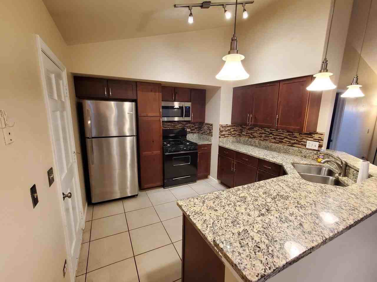 357 Bloomfield Ln #3 - Photo 5 of 15