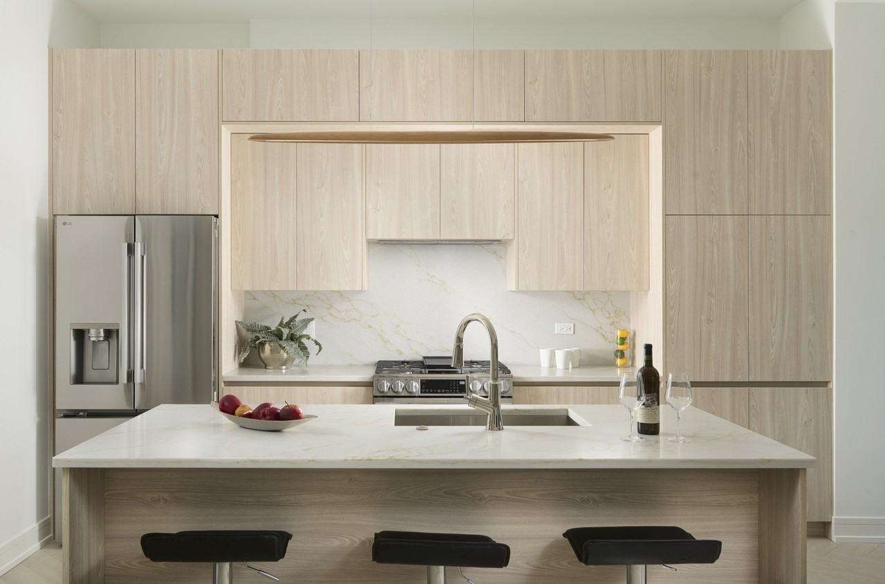 1500 N Wieland St #2S - Photo 2 of 6