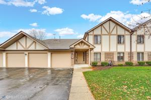 featured image of 917 Knottingham Dr #1A