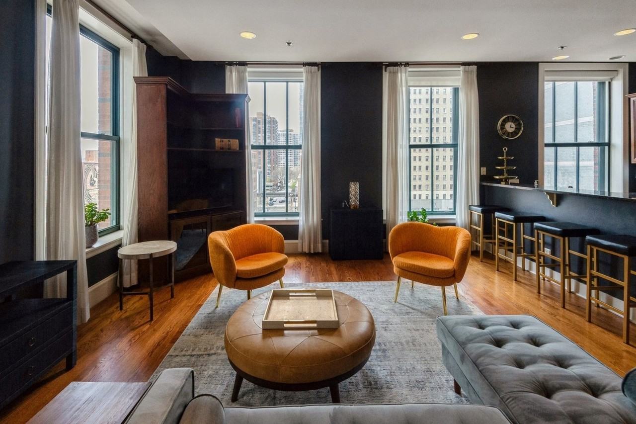 888 S Michigan Ave #603 - Photo 6 of 24