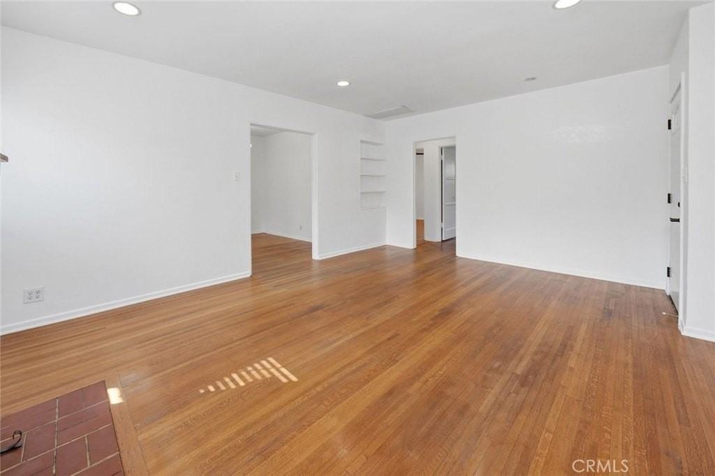 926 W Palm Ave - Photo 7 of 33
