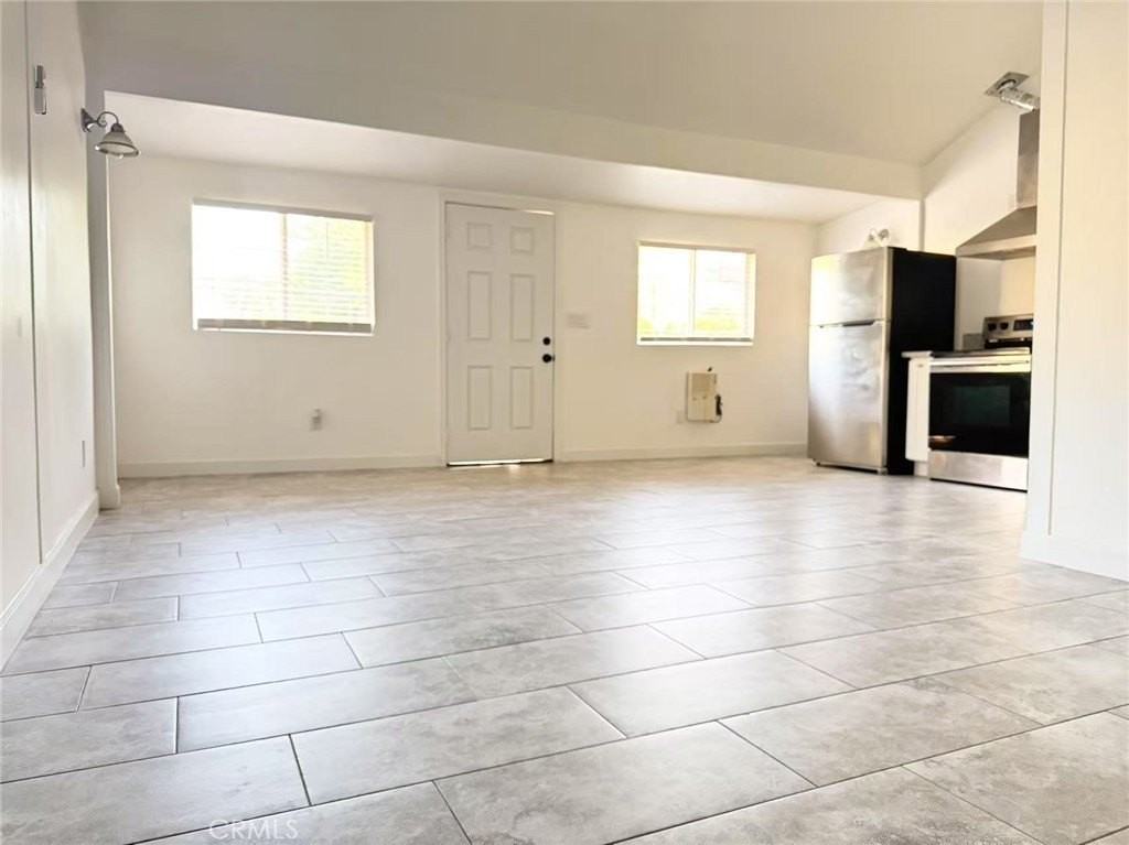 3233 3233 #ADU E Cameron Avenue - Photo 5 of 11