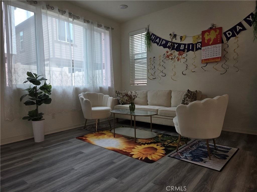 10281 Trickle Ln - Photo 3 of 17