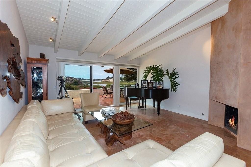 507 Avenida Campo - Photo 3 of 15