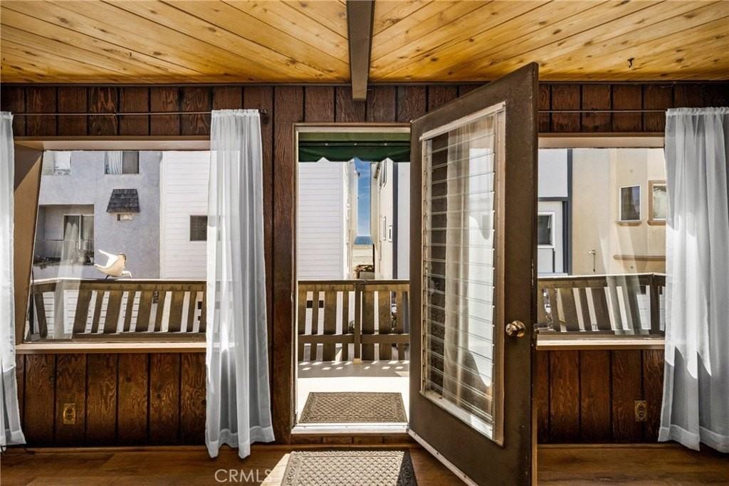 58B S Surfside Ave - Photo 6 of 36