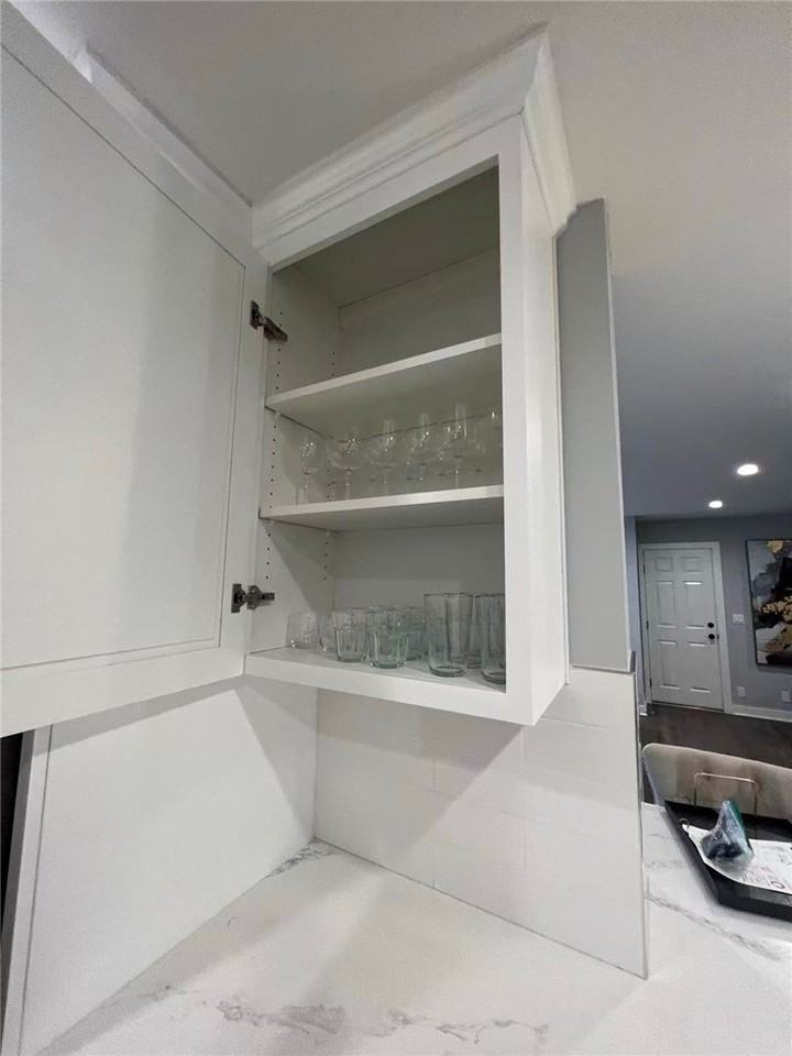 213 Steely - Photo 4 of 8