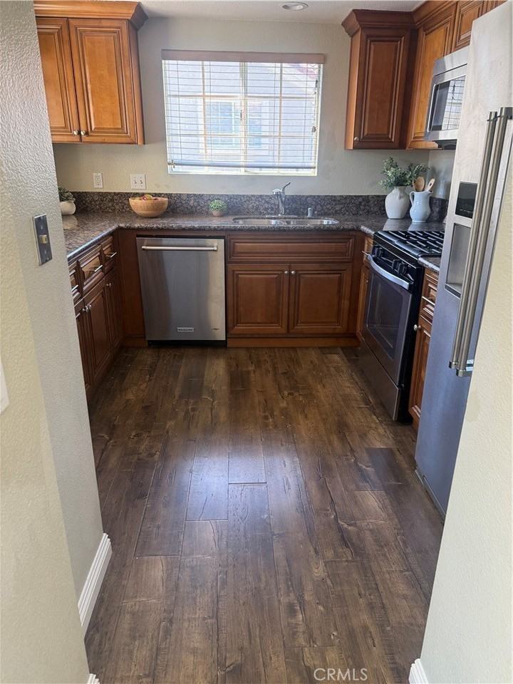 21897 Southgate - Photo 7 of 13