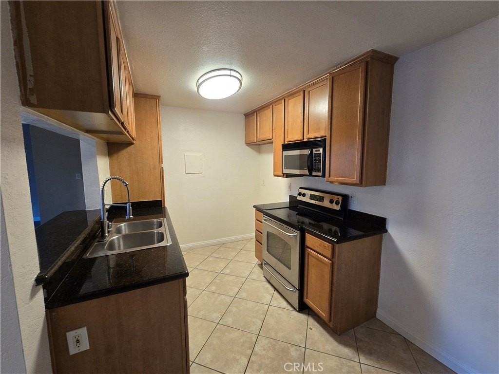 1345 Cabrillo Park Dr #E01 - Photo 2 of 20