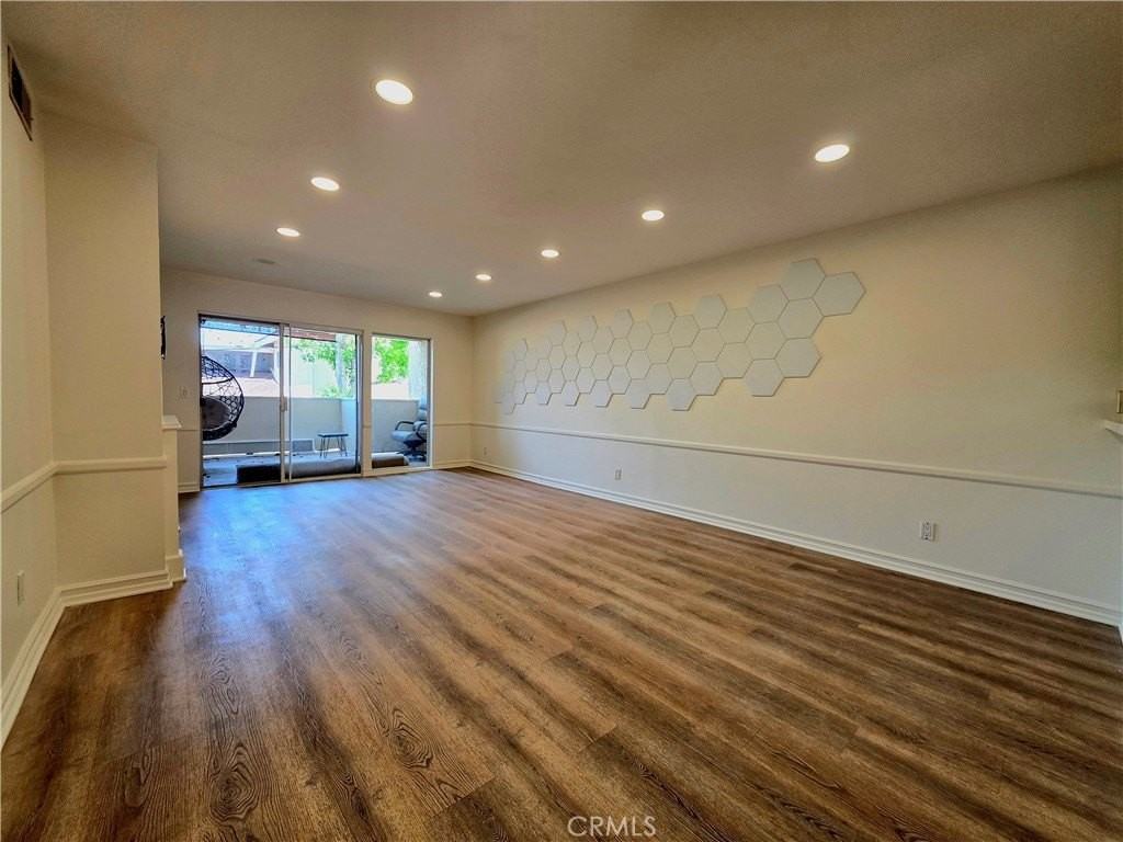 3845 Farquhar Ave - Photo 2 of 27