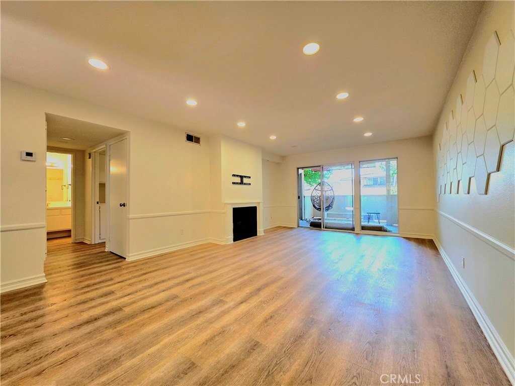 3845 Farquhar Ave - Photo 3 of 27