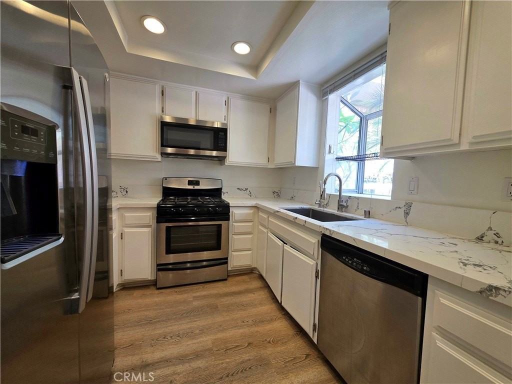 3845 Farquhar Ave - Photo 7 of 27