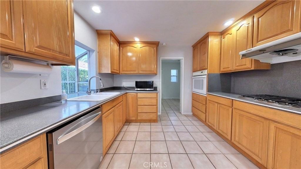 118 W Magna Vista Ave - Photo 4 of 25
