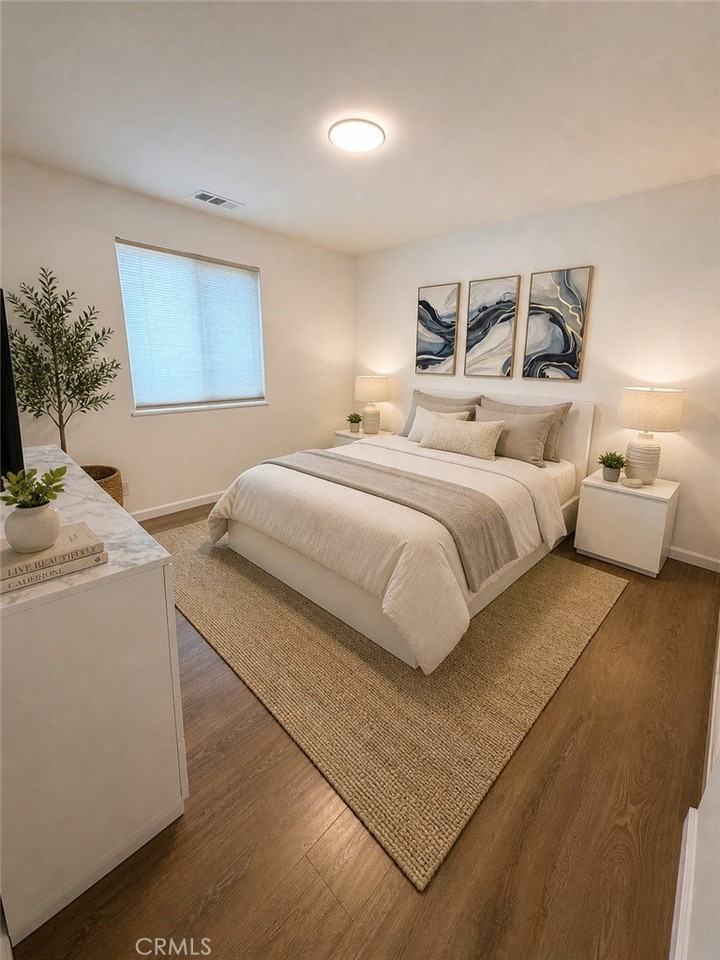 1521 W 37th Pl - Photo 6 of 19