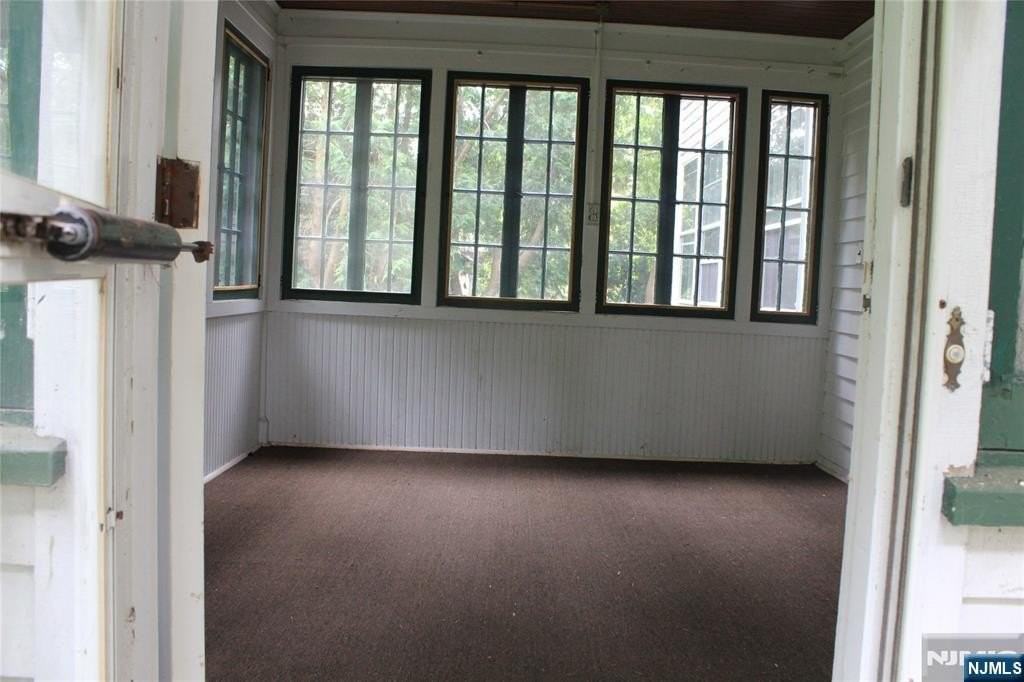 25 N Monroe St - Photo 2 of 24