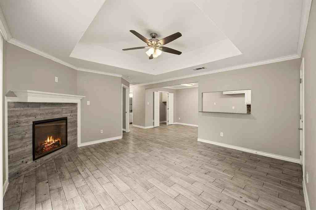 521 Gilcrease - Photo 4 of 15