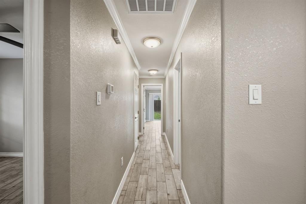 521 Gilcrease - Photo 7 of 15
