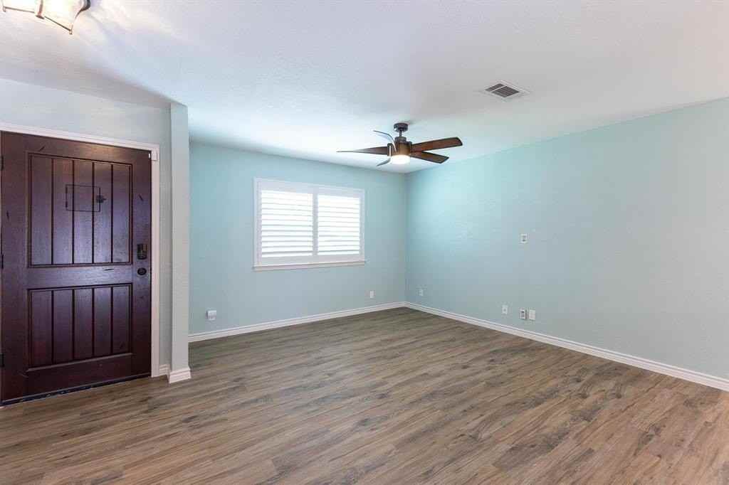 4609 Madella St - Photo 2 of 15